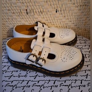 Dr. Martens 8065 Mary Janes